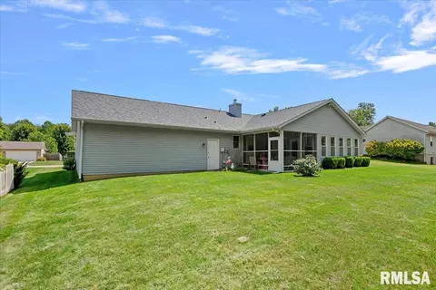 Exterior - 309 Five Forks Dr, Springfield, IL 62711 photo 7 of 10