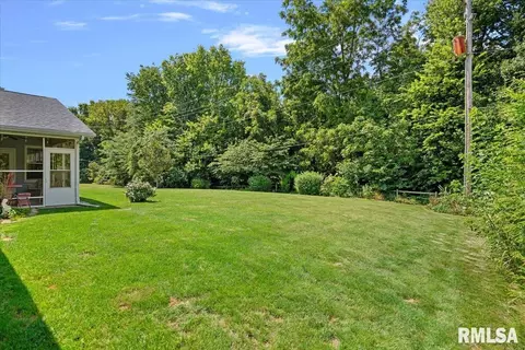 Exterior - 309 Five Forks Dr, Springfield, IL 62711 photo 6 of 10