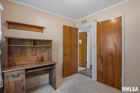 Bedroom - 18 Barbara Ct, Springfield, IL 62704 photo 6 of 6