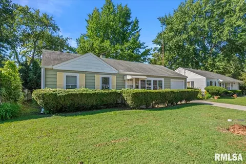 Exterior - 18 Barbara Ct, Springfield, IL 62704 photo 2 of 8