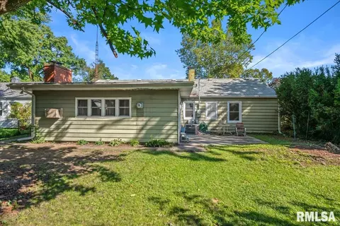 Exterior - 18 Barbara Ct, Springfield, IL 62704 photo 5 of 8