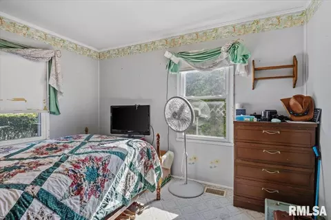 Bedroom - 18 Barbara Ct, Springfield, IL 62704 photo 3 of 6