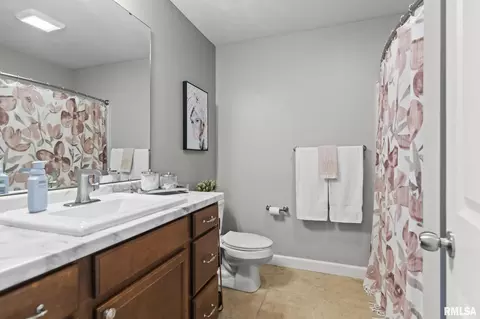 Bath - 4809 Savoy Dr, Springfield, IL 62711 photo 1 of 1