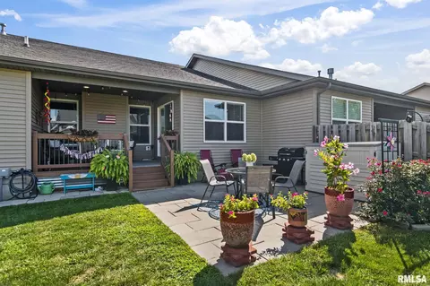 Exterior - 4809 Savoy Dr, Springfield, IL 62711 photo 5 of 7