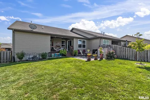 Exterior - 4809 Savoy Dr, Springfield, IL 62711 photo 7 of 7