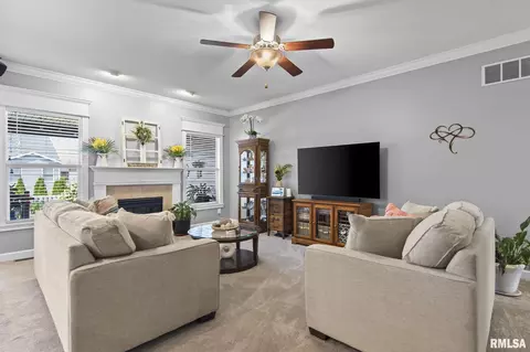 Living - 4809 Savoy Dr, Springfield, IL 62711 photo 1 of 6