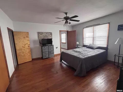 Bedroom - 604 W Maple Ave N, Springfield, IL 62702 photo 1 of 3