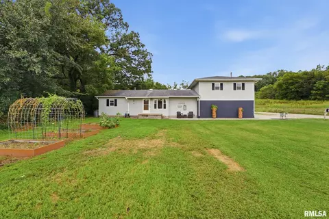 Exterior - 2995 147th Ave, Sherrard, IL 61281 photo 3 of 7