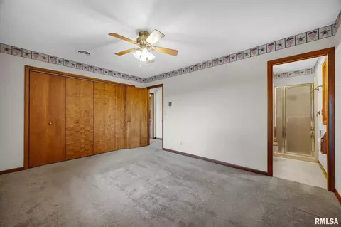 Bedroom - 526 W Chestnut St, Oneida, IL 61467 photo 3 of 6