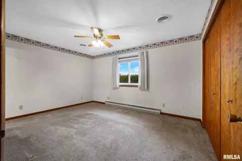 Bedroom - 526 W Chestnut St, Oneida, IL 61467 photo 2 of 6