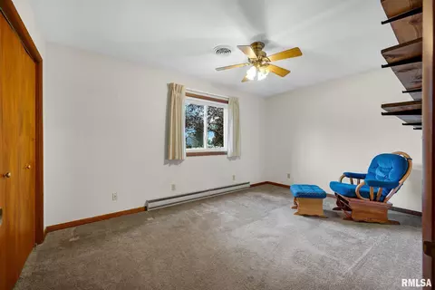 Bedroom - 526 W Chestnut St, Oneida, IL 61467 photo 5 of 6