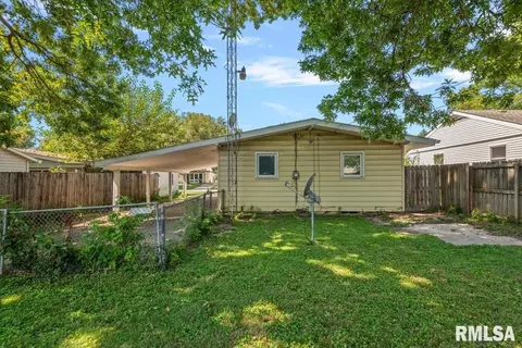 Exterior - 3606 Sheffield Rd, Springfield, IL 62703 photo 4 of 6