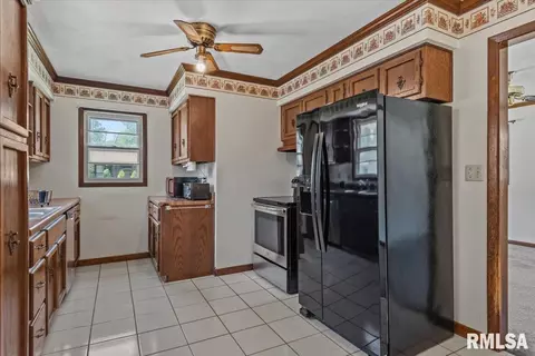 Kitchen - 3606 Sheffield Rd, Springfield, IL 62703 photo 1 of 1