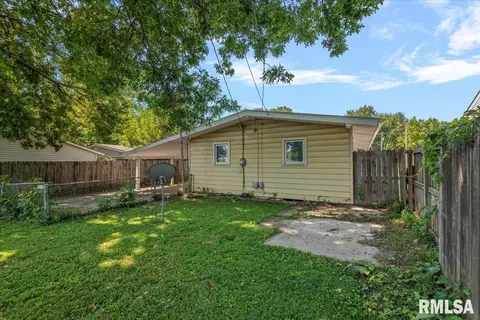 Exterior - 3606 Sheffield Rd, Springfield, IL 62703 photo 5 of 6