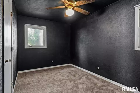 Bedroom - 3606 Sheffield Rd, Springfield, IL 62703 photo 5 of 6