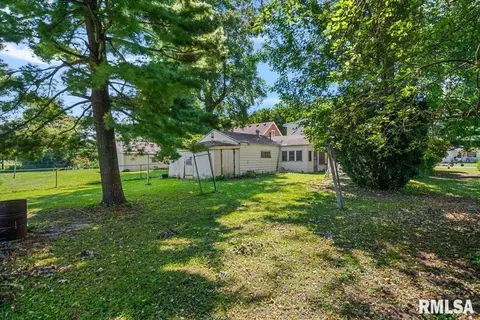 Exterior - 2619 E Keys Ave, Springfield, IL 62702 photo 8 of 8