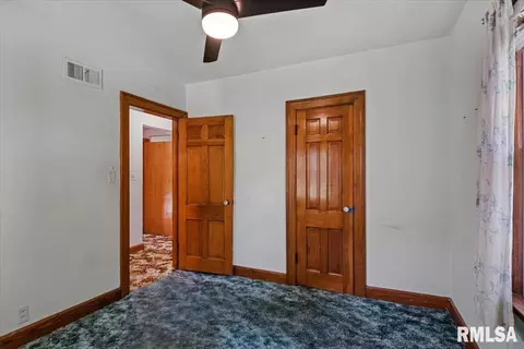 Bedroom - 2619 E Keys Ave, Springfield, IL 62702 photo 2 of 11
