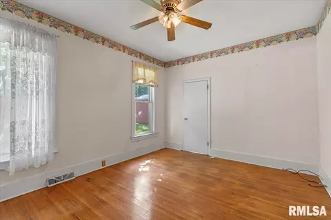 Bedroom - 600 E Black Ave, Springfield, IL 62702 photo 2 of 10