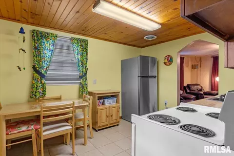 Other - 1608 E Knox Ave, Springfield, IL 62703 photo 4 of 6