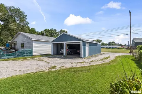 Exterior - 1812 E Converse St, Springfield, IL 62702 photo 2 of 3