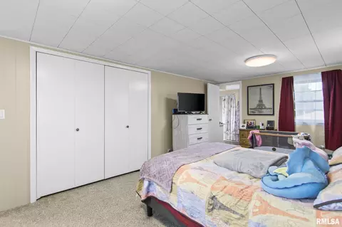 Bedroom - 1812 E Converse St, Springfield, IL 62702 photo 3 of 11