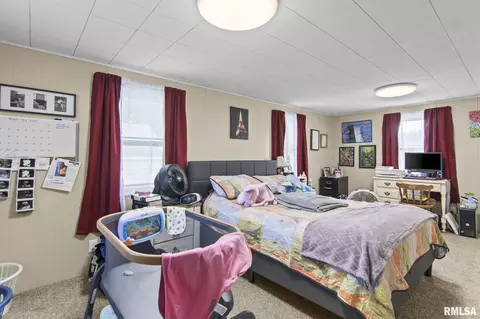 Bedroom - 1812 E Converse St, Springfield, IL 62702 photo 1 of 11