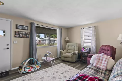 Living - 1812 E Converse St, Springfield, IL 62702 photo 1 of 1