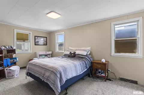 Bedroom - 1812 E Converse St, Springfield, IL 62702 photo 8 of 11