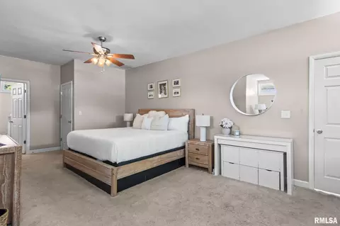 Bedroom - 2001 Creighton Rd, Springfield, IL 62703 photo 1 of 6