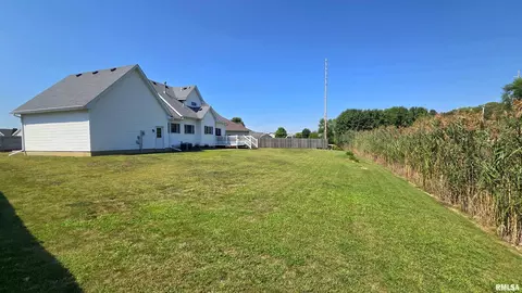 Exterior - 3816 Bluestem Ct, Springfield, IL 62707 photo 4 of 5