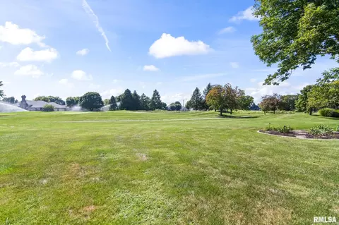 Exterior - 5105 Eagle Rdg, Springfield, IL 62711 photo 8 of 16
