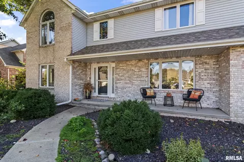 Exterior - 5105 Eagle Rdg, Springfield, IL 62711 photo 4 of 18