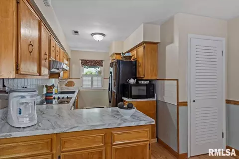 Kitchen - 14 Hackney Ln, Springfield, IL 62702 photo 1 of 3