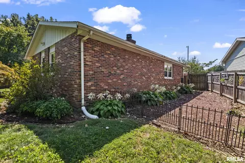 Exterior - 127 E Hawkeye Way, Springfield, IL 62707 photo 9 of 9