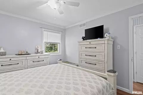 Bedroom - 127 E Hawkeye Way, Springfield, IL 62707 photo 2 of 3