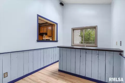 Entry Way - 8 Pajim Ln, Springfield, IL 62712 photo 1 of 1