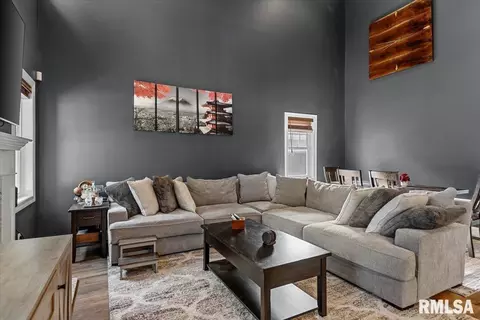 Living - 505 Main St, Rochester, IL 62563 photo 2 of 2