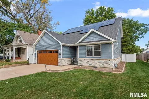 Exterior - 505 Main St, Rochester, IL 62563 photo 2 of 8