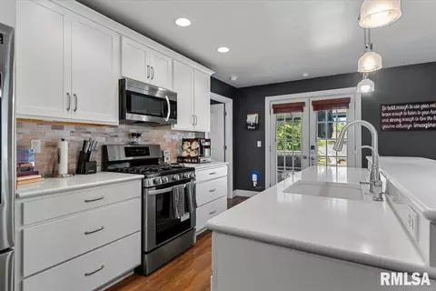 Kitchen - 505 Main St, Rochester, IL 62563 photo 2 of 3