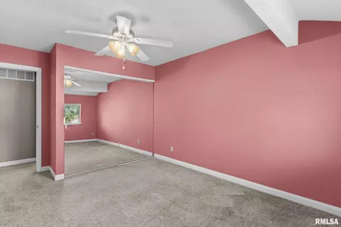 Bedroom - 68 Trailridge Ln, Springfield, IL 62704 photo 5 of 9