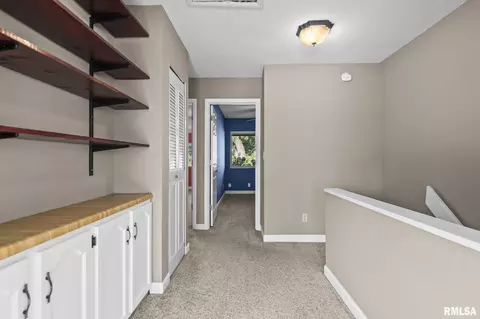 Entry Way - 68 Trailridge Ln, Springfield, IL 62704 photo 3 of 3
