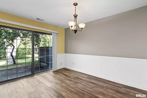 Dining - 68 Trailridge Ln, Springfield, IL 62704 photo 1 of 1