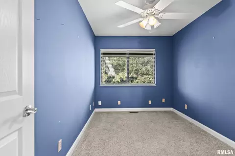Bedroom - 68 Trailridge Ln, Springfield, IL 62704 photo 9 of 9
