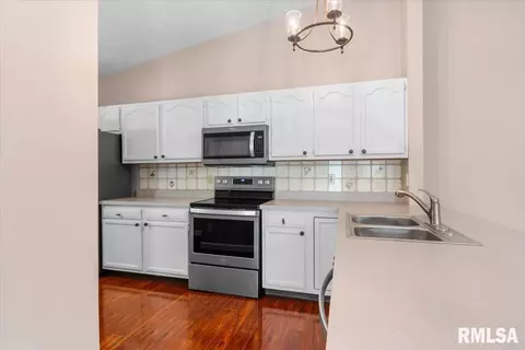 Other - 2402 Checkerberry Ln, Springfield, IL 62711 photo 3 of 7