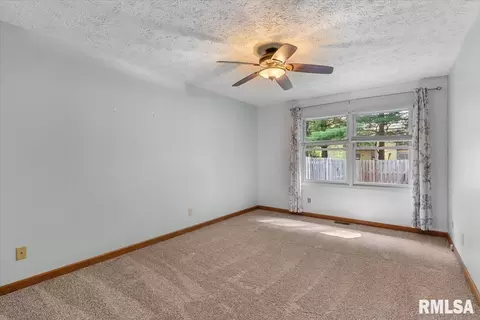 Bedroom - 2402 Checkerberry Ln, Springfield, IL 62711 photo 1 of 6