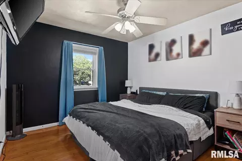 Bedroom - 3501 W Iles Ave, Springfield, IL 62711 photo 1 of 5