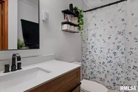 Bath - 3501 W Iles Ave, Springfield, IL 62711 photo 1 of 2