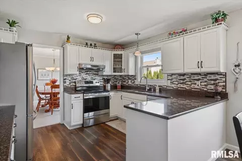 Kitchen - 3220 Red Bud Ln, Springfield, IL 62712 photo 2 of 2