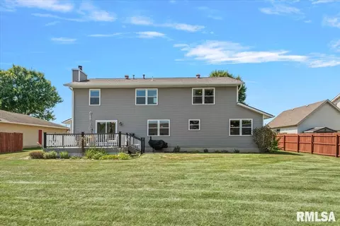 Exterior - 3220 Red Bud Ln, Springfield, IL 62712 photo 7 of 10