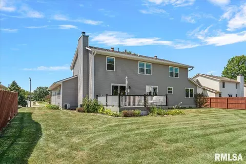Exterior - 3220 Red Bud Ln, Springfield, IL 62712 photo 8 of 10